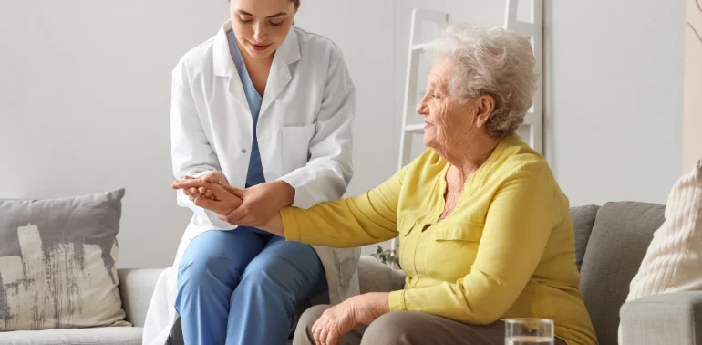 Providing the best female physiotherapist for home visits in Karachi, offering professional and personalized physiotherapy treatment at your doorstep.