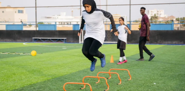 Physiotherapist providing endurance training for athletes physiotherapy at home in Karachi