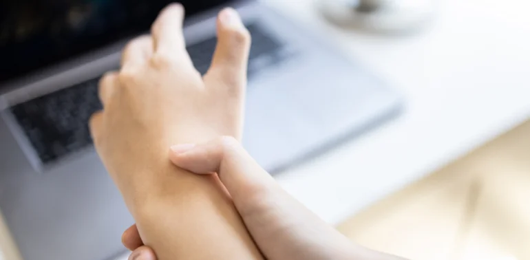 Physiotherapist providing hand surgery physiotherapy treatment at home in Karachi