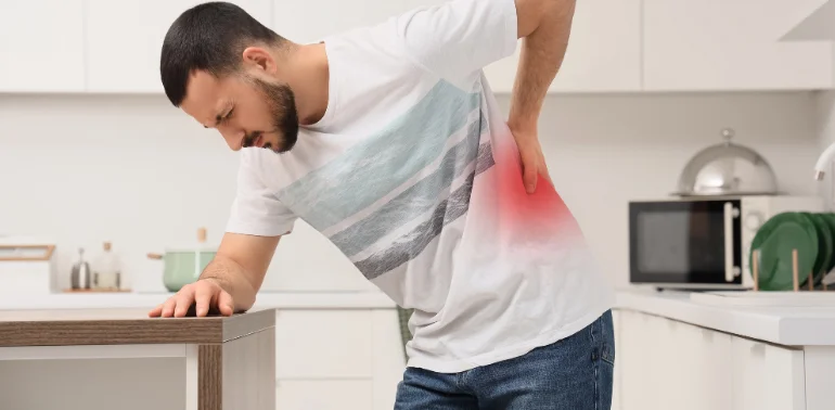 Physiotherapist providing mechanical pain physiotherapy treatment at home in Karachi