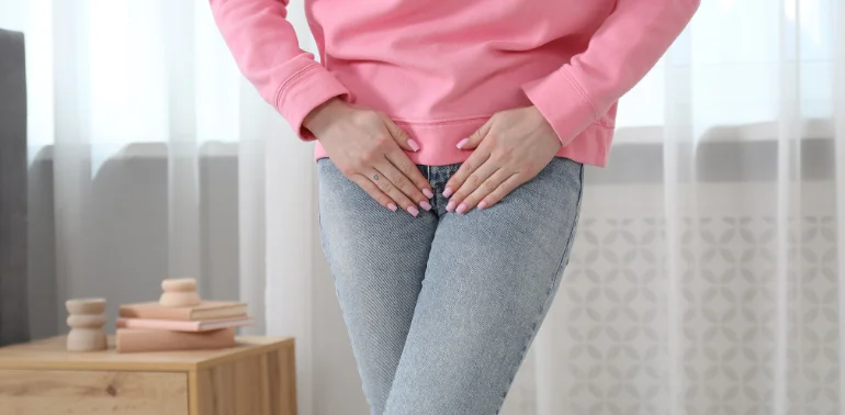 Physiotherapist providing urinary incontinence physiotherapy treatment at home in Karachi